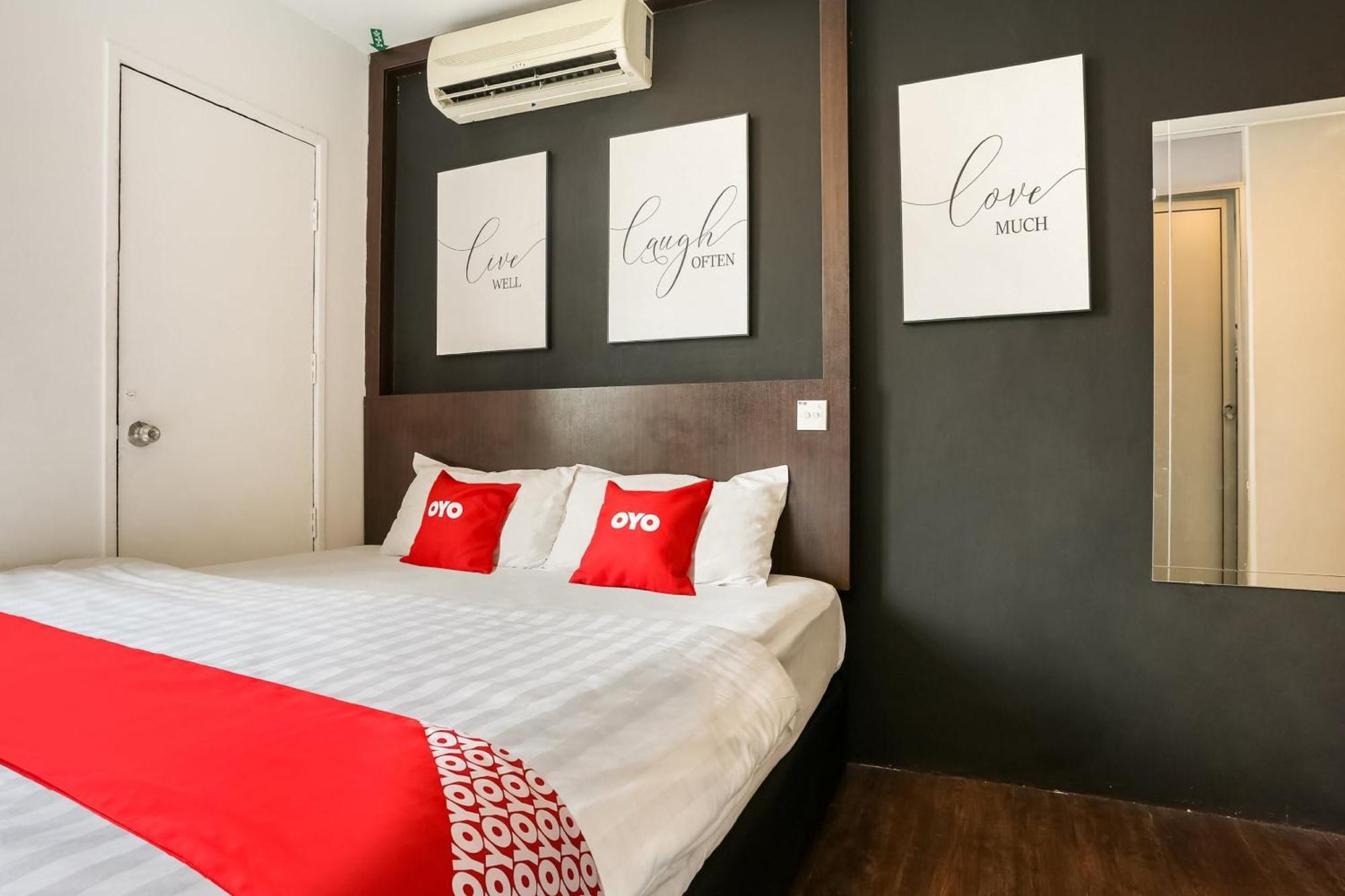 Oyo 90460 Hotel Kl2F Rest & Go Шах Алам Екстериор снимка