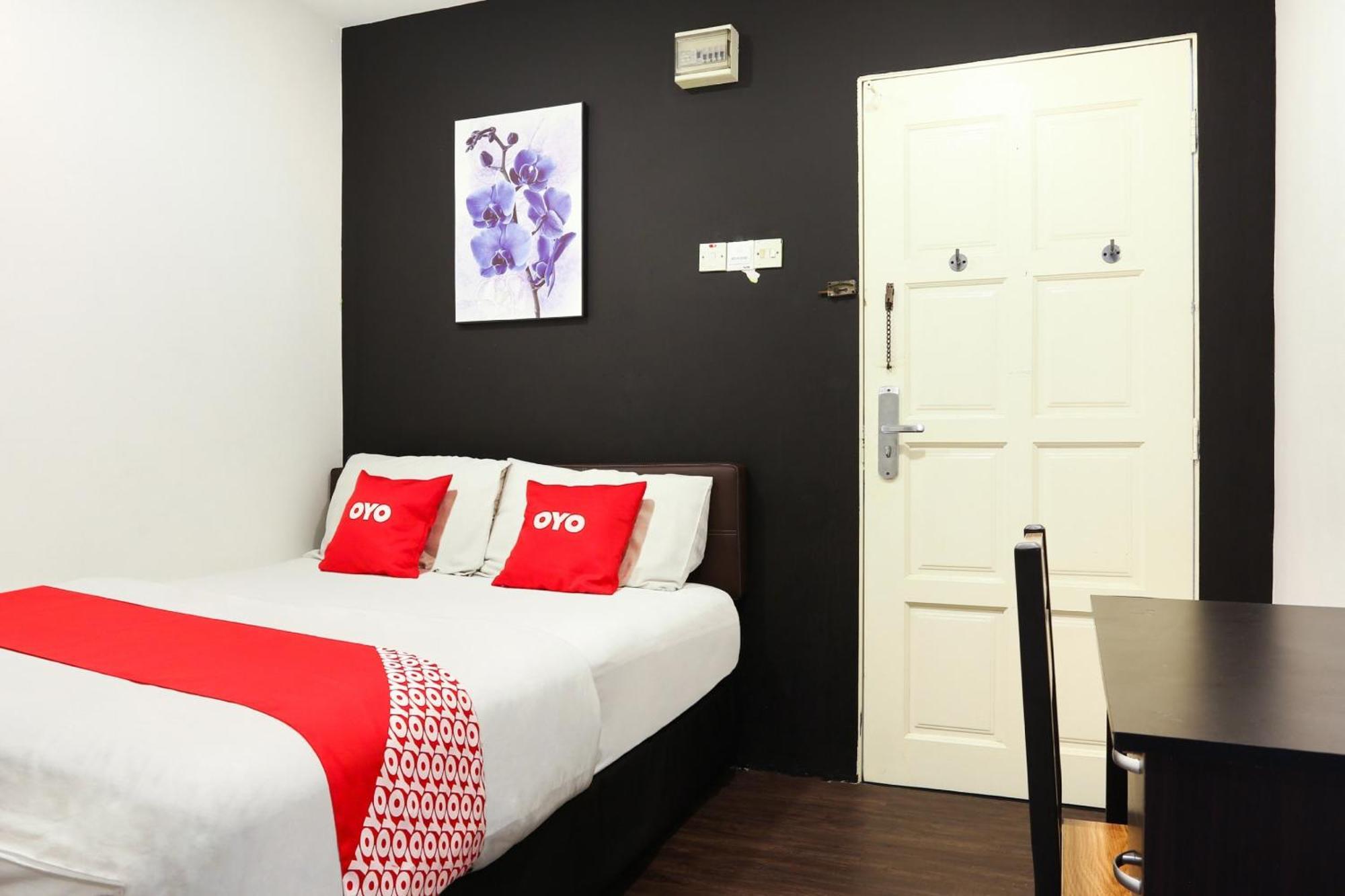 Oyo 90460 Hotel Kl2F Rest & Go Шах Алам Екстериор снимка