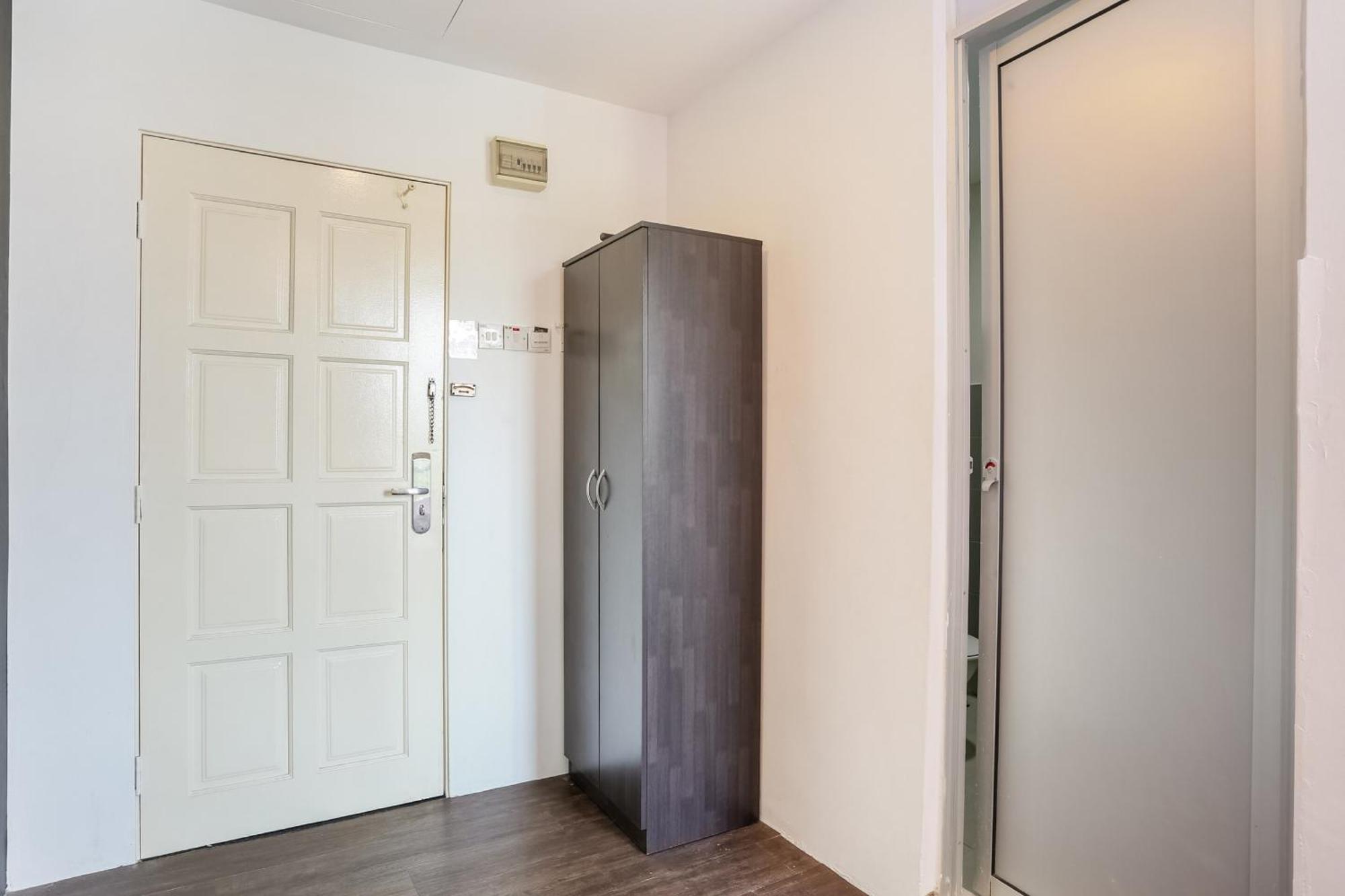 Oyo 90460 Hotel Kl2F Rest & Go Шах Алам Екстериор снимка