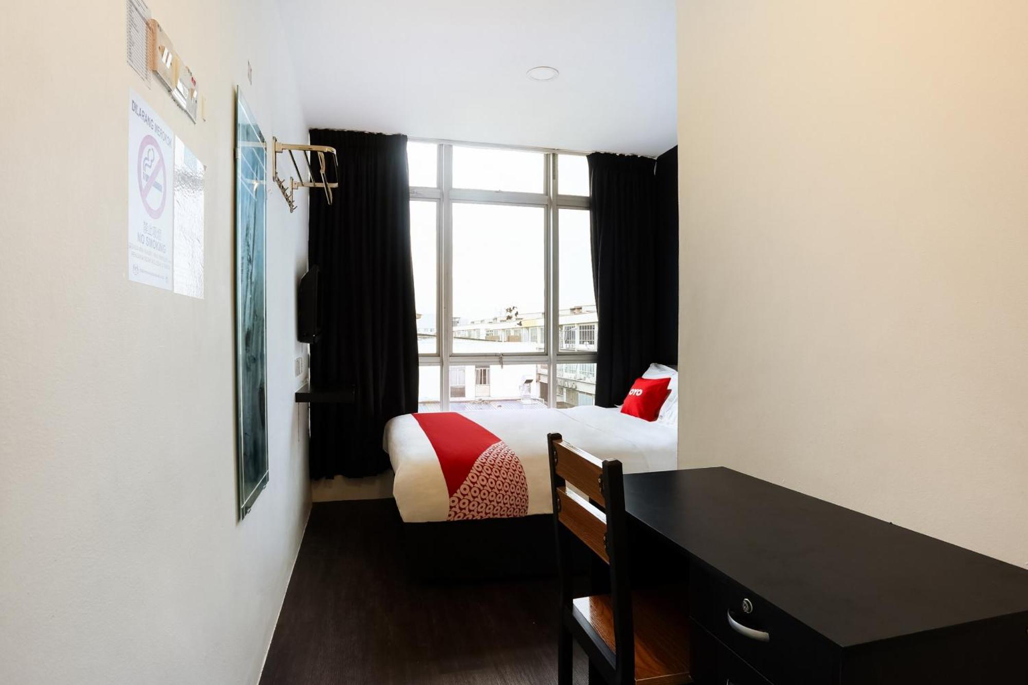 Oyo 90460 Hotel Kl2F Rest & Go Шах Алам Екстериор снимка