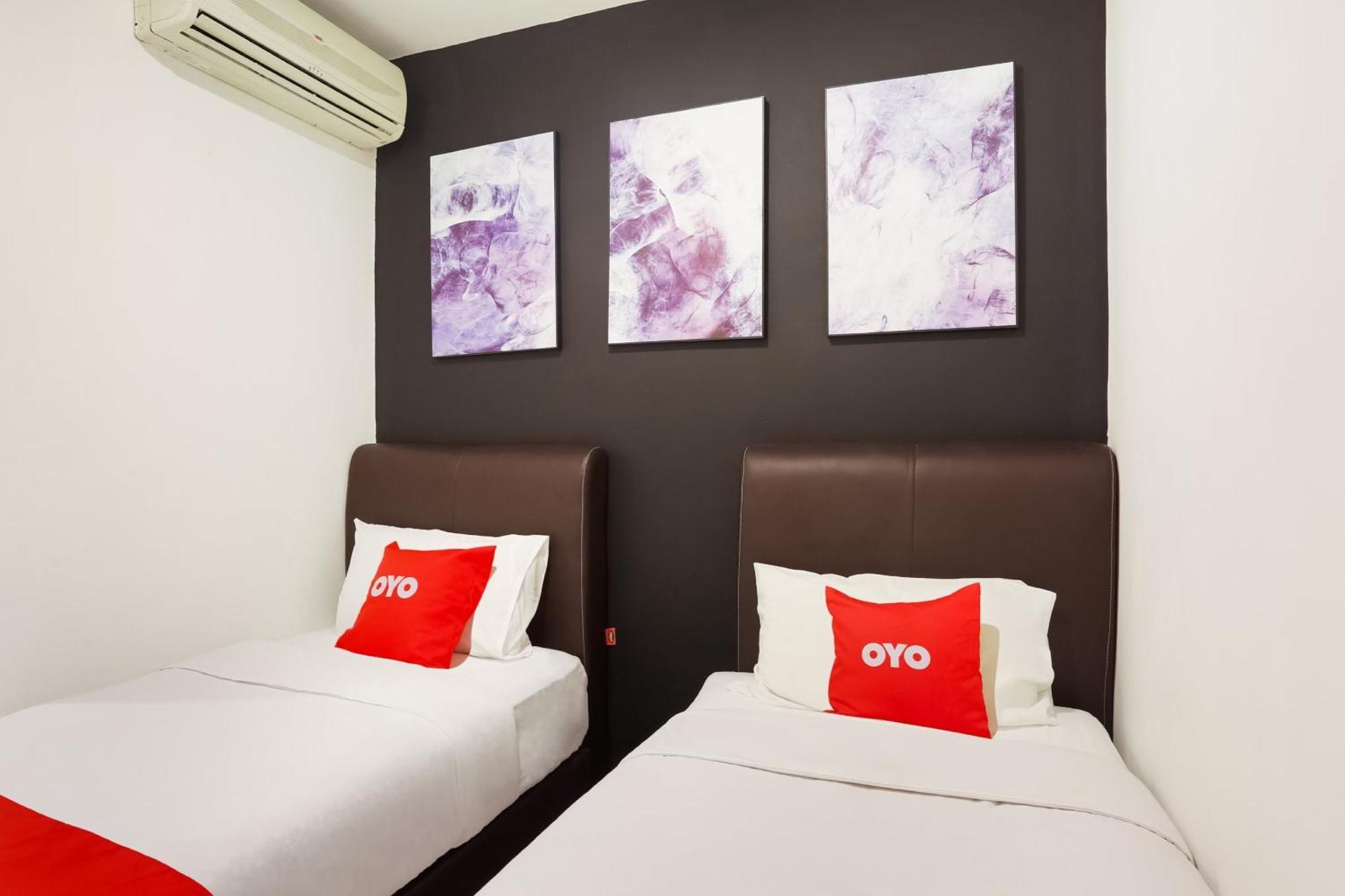 Oyo 90460 Hotel Kl2F Rest & Go Шах Алам Екстериор снимка