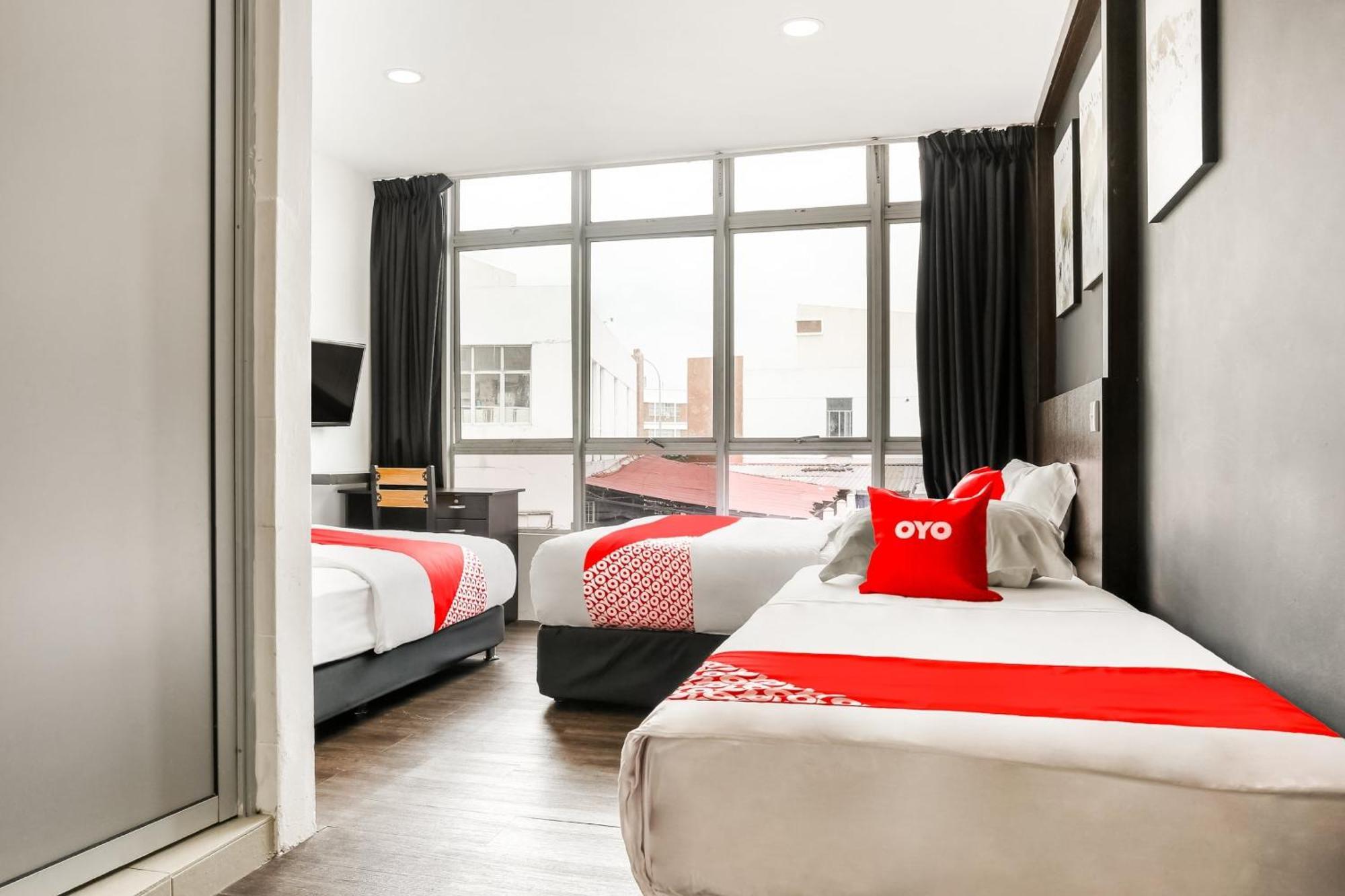 Oyo 90460 Hotel Kl2F Rest & Go Шах Алам Екстериор снимка