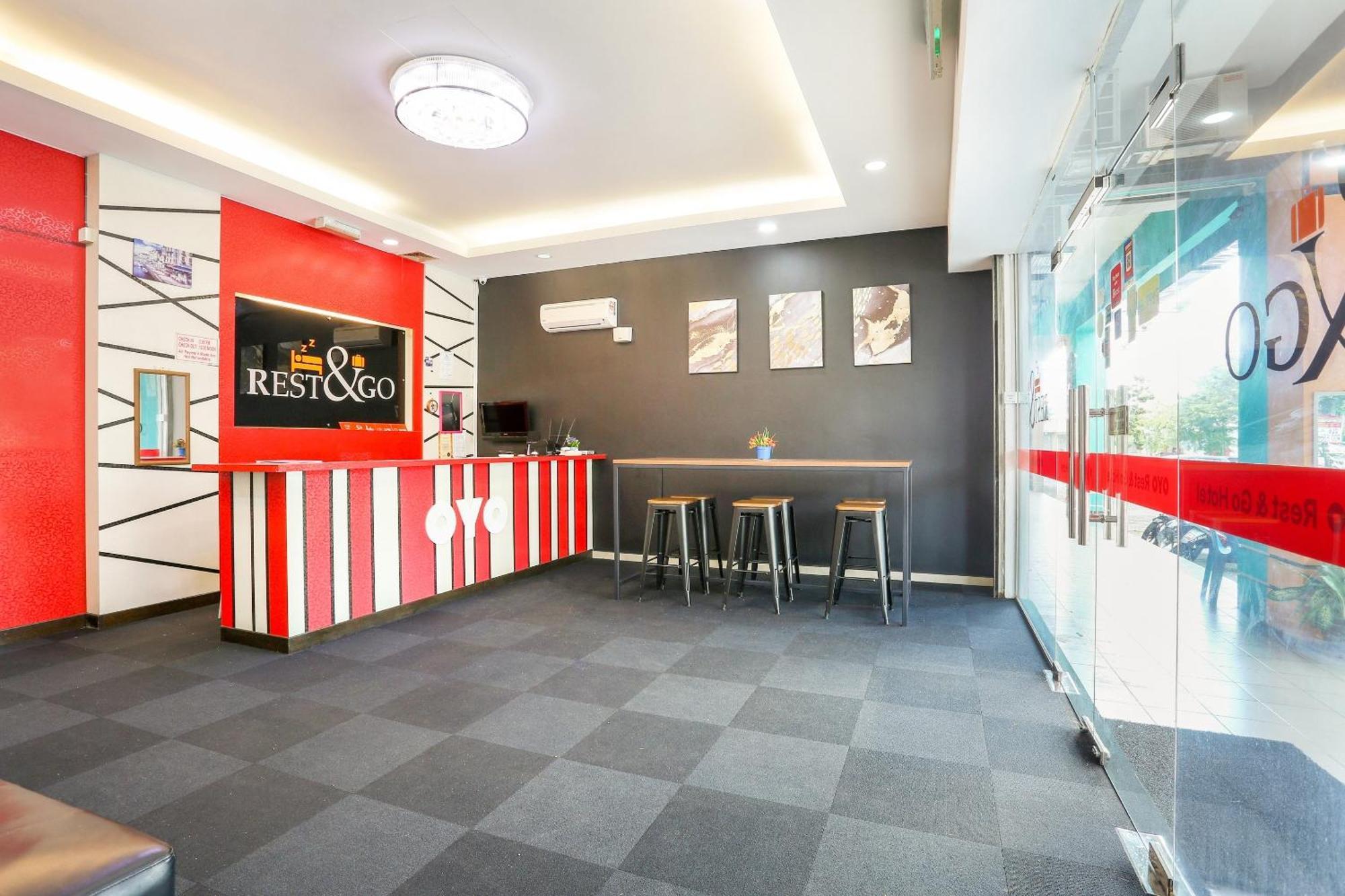 Oyo 90460 Hotel Kl2F Rest & Go Шах Алам Екстериор снимка