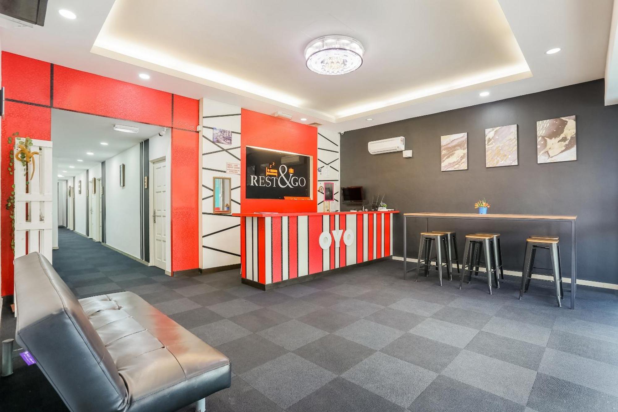 Oyo 90460 Hotel Kl2F Rest & Go Шах Алам Екстериор снимка